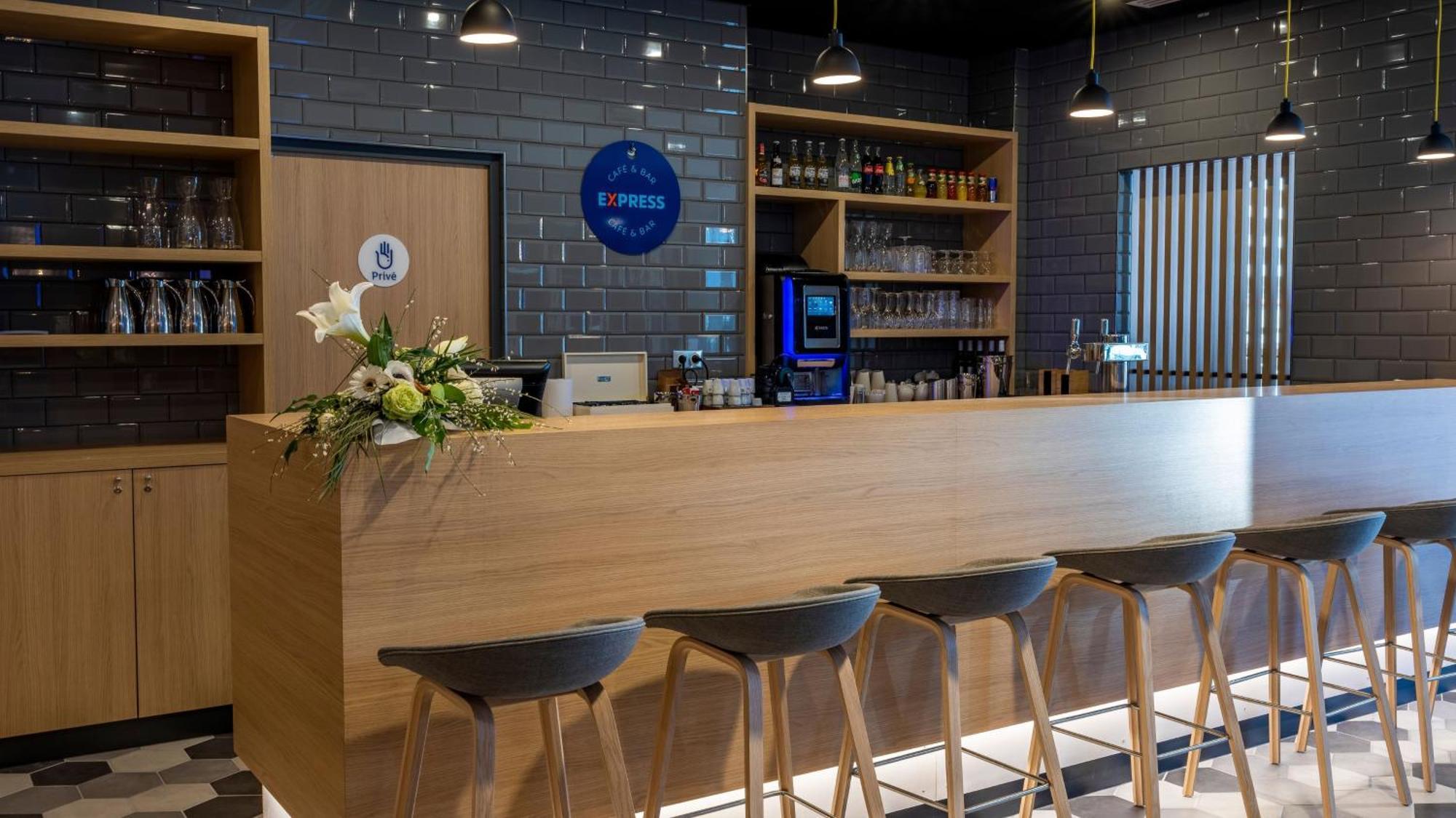 Holiday Inn Express - Nice - Grand Arenas By Ihg Dış mekan fotoğraf